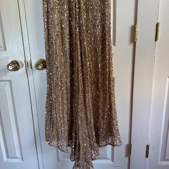 NWT Adrianna Papell Gold Sequin Full Length Gown - Picture 16 of 16